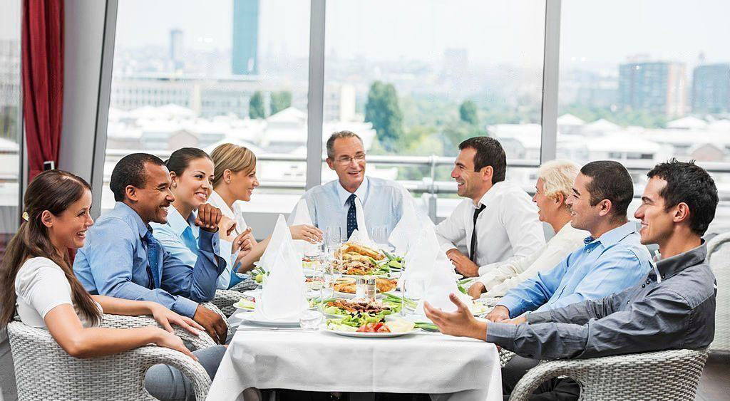 How To Host A Lunch and Learn And Why You Should Do It 