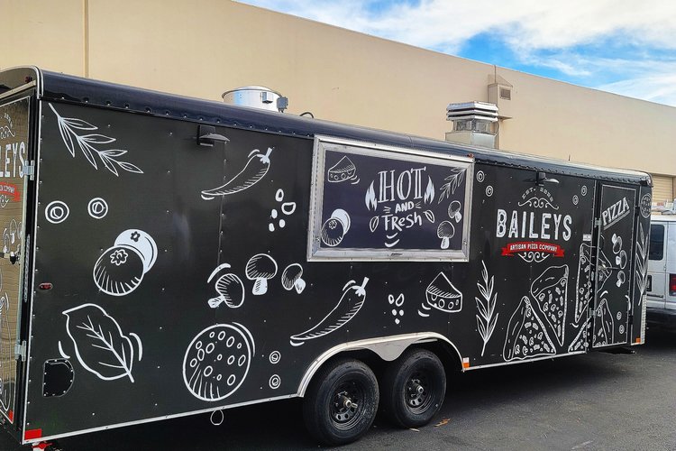 Baileys Artisan Pizza Company food truck